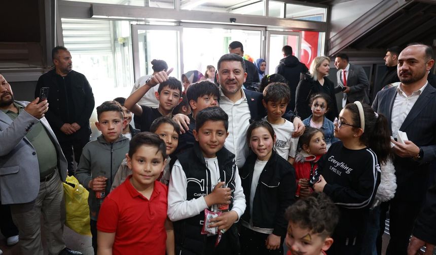 Rasim Amca’larından Nevşehirli Çocuklara 23 Nisan Sürprizi