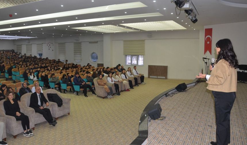 Kardelen’de “Kariyer Günleri” Başladı