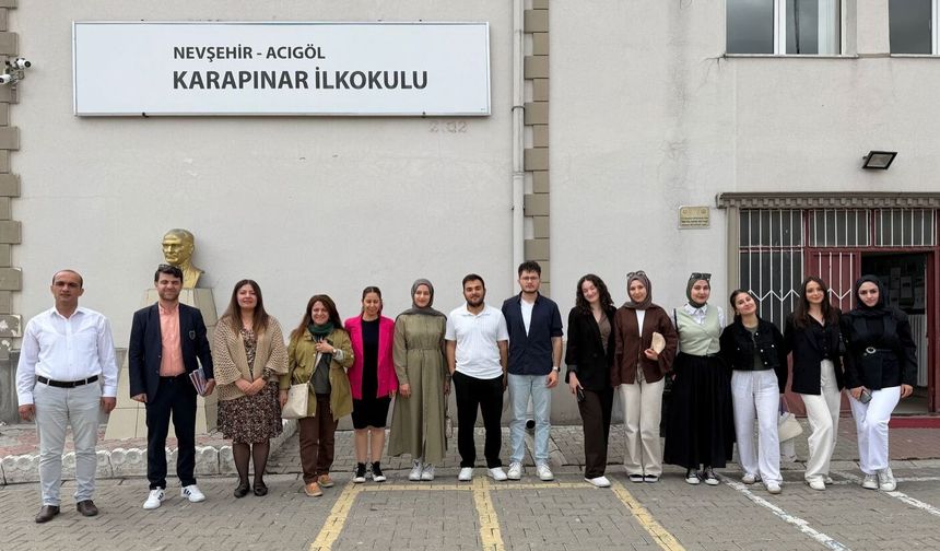 Geleceğin Öğretmenlerinden Köy Okuluna Anlamlı Matematik Projesi