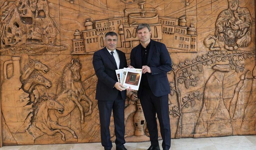 Teknik Direktör Ertuğrul Sağlam’dan Rektör Aktekin’e Ziyaret
