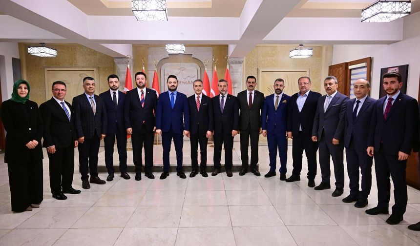AK Parti Nevşehir Heyetinden Vali Hüseyin Kök’e Hayırlı Olsun Ziyareti