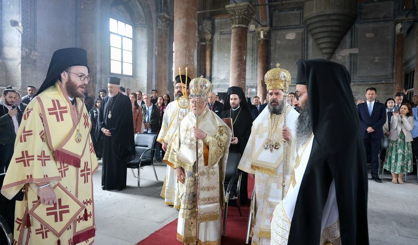 Fener Rum Patriği Bartholomeos, Derinkuyu’da Pazar Ayinine Katıldı; Müslümanların Kurban Bayramı’nı Kutladı