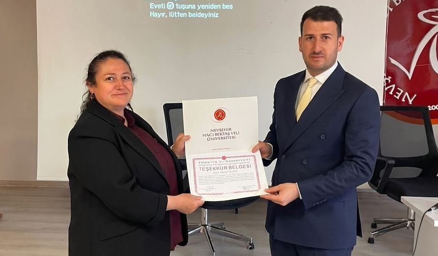 Belediye Başkan Yardımcısı İbrahim Yüzer, NEVÜ’lü Gençlerle Bir Araya Geldi
