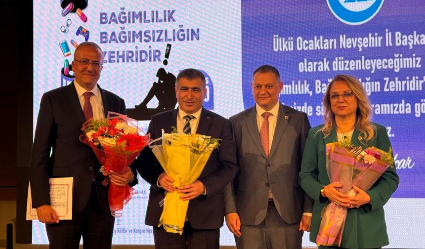 Ülkü Ocakları “Bağımlılık Bağımsızlığın Zehiridir ” Paneli Düzenledi