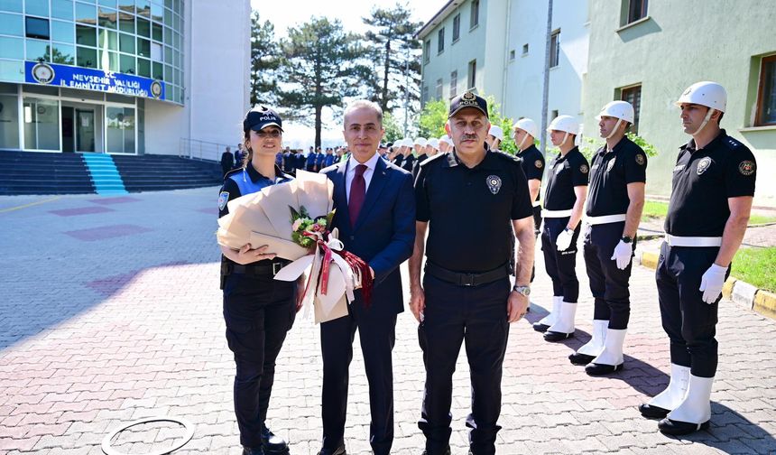 Vali Hüseyin Kök, İl Emniyet Müdürlüğü’nde Güvenlik ve Asayiş Toplantısına Katıldı