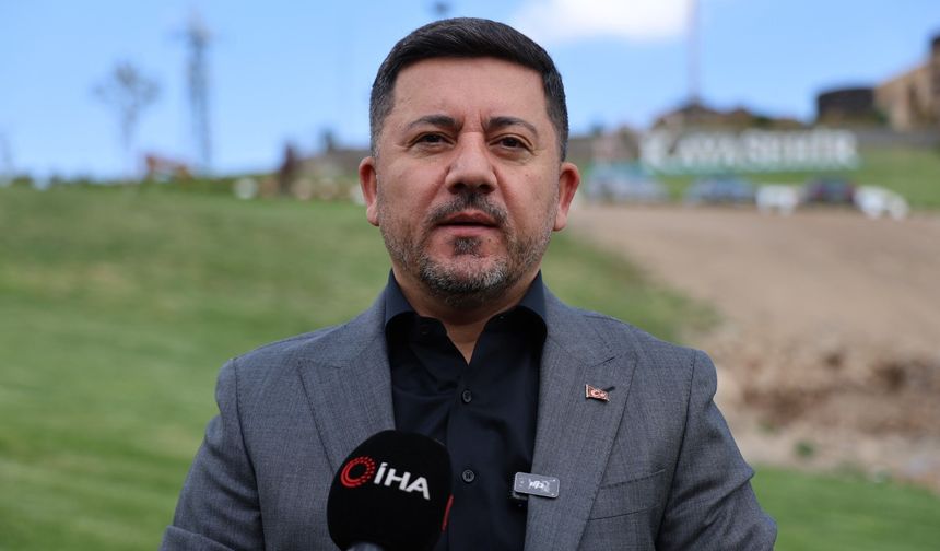 Nevşehir Belediye Başkanı Rasim Arı Yeniden AK Parti'ye Katılıyor