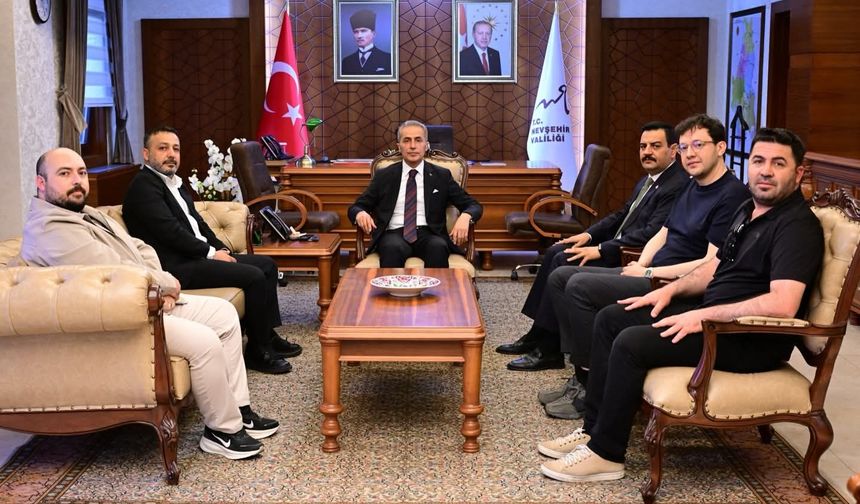 Anadolu Sıcak Hava Balon İşletmeleri Derneği Yönetiminden Vali Hüseyin Kök’e Ziyaret