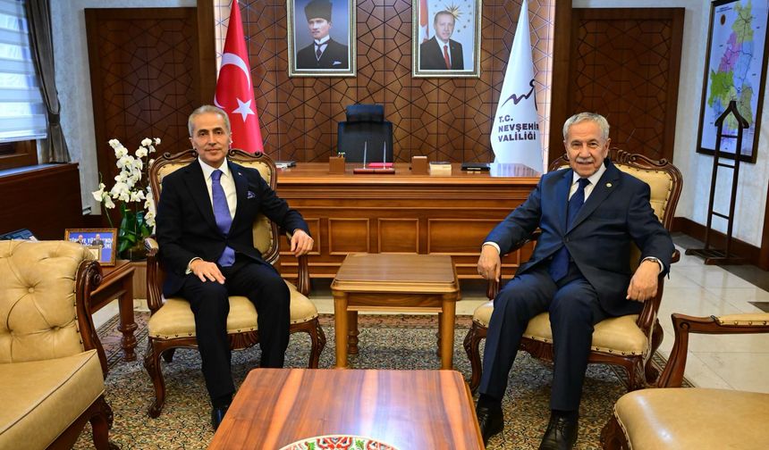 TBMM 22. Dönem Meclis Başkanı Bülent Arınç’tan Vali Hüseyin Kök’e Hayırlı Olsun Ziyareti