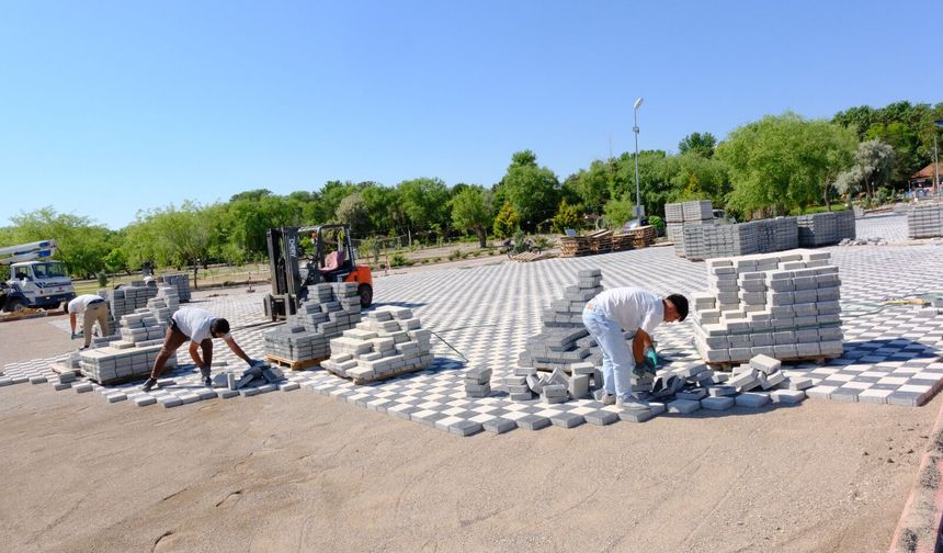 Sadabad Parkı Bocce Volo Sahası’nda Çevre Düzenleme Çalışmalarında Sona Yaklaşıldı