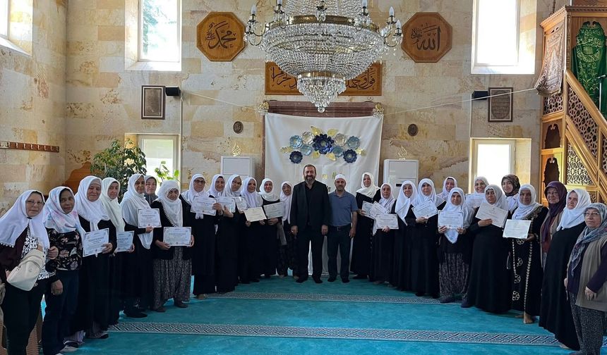 40 Hadis Ezberi ve Kapanış Programı