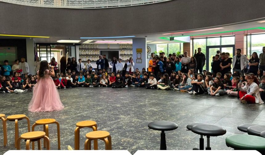 Nevşehir Simya Koleji İlköğretim Öğrencileri Koridor Konserinde Buluştu