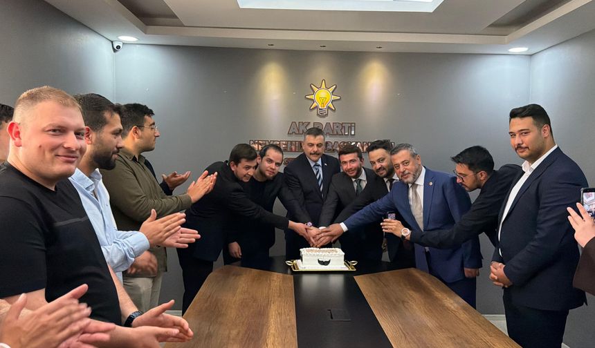 Nevşehir AK Gençlik'ten İçişleri Bakanı Mustafa Çiftçi’ye Babalar Günü Sürprizi