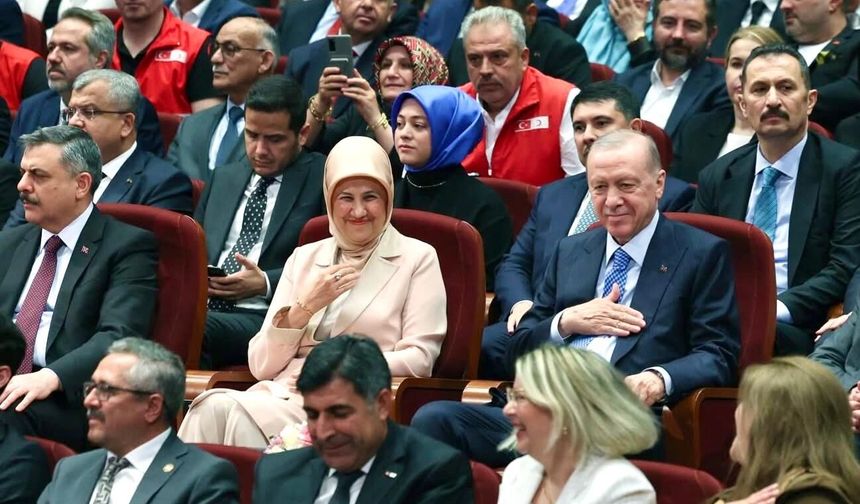 Nevşehir Kızılay Cumhurbaşkanlığı Külliyesindeki Kızılay 158. Kuruluş Yıldönümü ve Ödülleri Törenine Katıldı