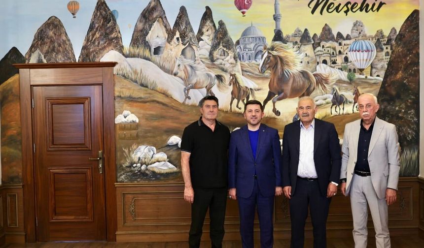 Başkanlardan Belediye Başkanı Rasim Arı’ya Ziyaret