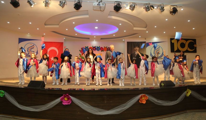 Kardelen Anaokulu Öğrencileri Muhteşem Bir Törenle Mezun Oldu