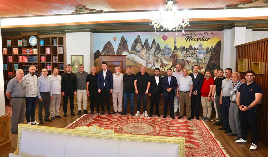 Belediye Başkanı Rasim Arı’ya Şehrin Her Kesiminden Ziyaretler