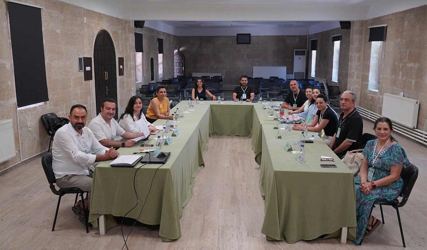 Âşık Sanatı Sempozyumu'nda Modern Zamanlar