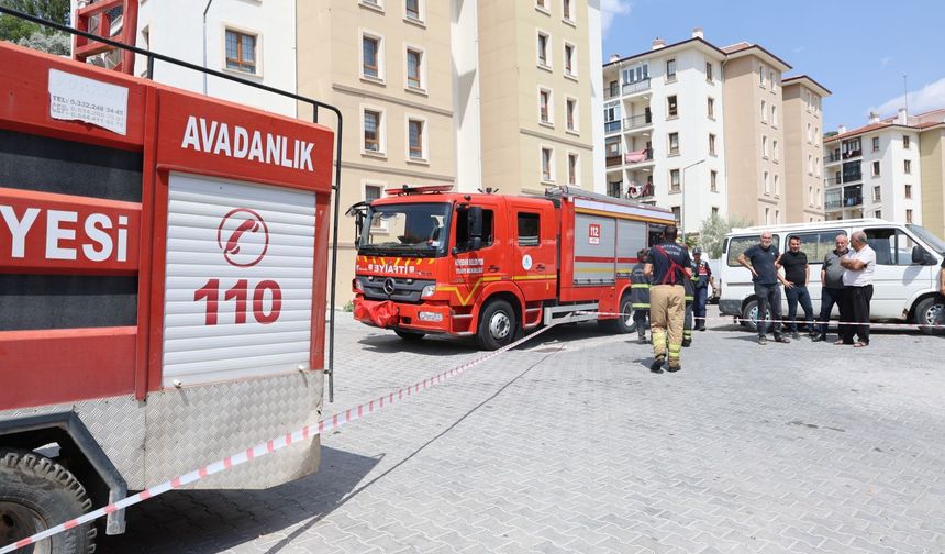 Göre'de Mercek Etkisinin Neden Olduğu Market Yangını Büyümeden Söndürüldü