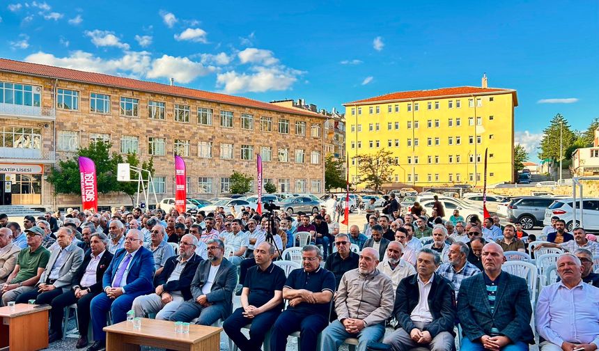 AK Parti Merkez İlçe Başkanı Serhat Sonugelen, İmam Hatipliler Buluşmasına Katıldı