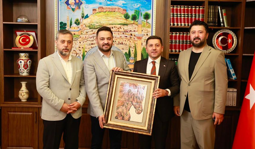AK Parti Teşkilatından Başkan Rasim Arı'ya İade-i Ziyaret