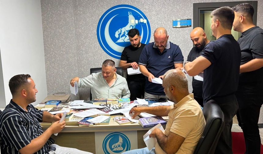 Esnafın Siftahı Ülkü Ocakları’ndan