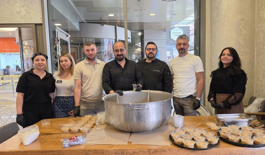 Nems Cafe'den 9. Geleneksel Aşure Etkinliği