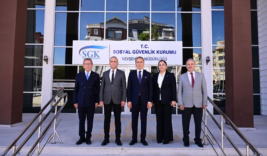 Vali Hüseyin Kök’ten SGK İl Müdürlüğüne Ziyaret