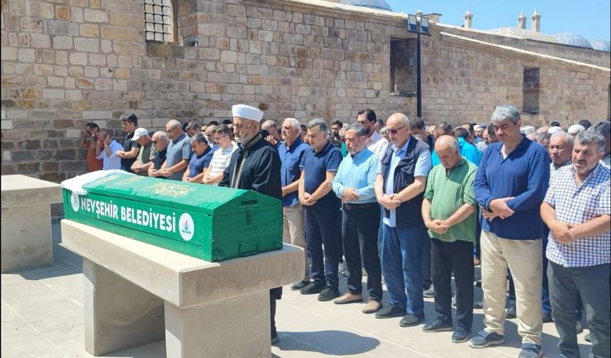 Nevşehir Eczacılar Odası Başkanı Tansu Dörtkol’un Anneannesi Son Yolculuğuna Uğurlandı