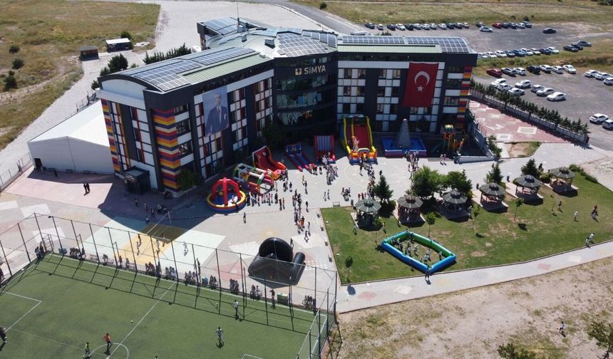 Simya Koleji Öğrencileri İngiltere Eğitim ve Kültür Gezisini Başarıyla Tamamladı