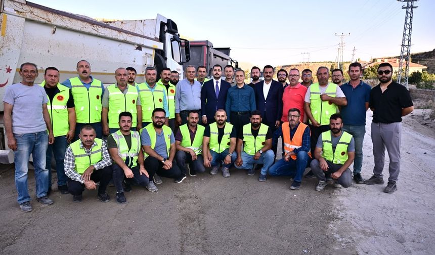 Vali Hüseyin Kök, Kaymaklı-Mazı Yolunda Devam Eden Çalışmaları İnceledi