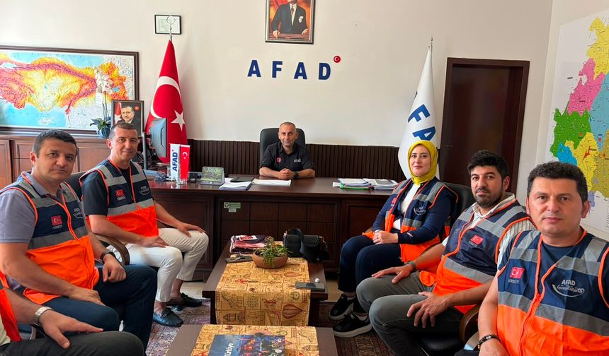 Nevşehir AFAD Gönüllülerinden İl AFAD Müdürü Ahmet Daştemir’e Hayırlı Olsun Ziyareti