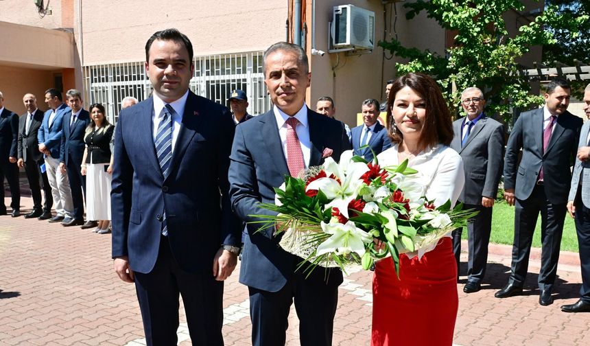 Vali Hüseyin Kök, Gülşehir Kaymakamlığını Ziyaret Etti