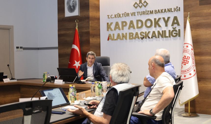 Kapadokya Alan Başkanı Aslanbay, Ürgüp Kadıkalesi Risk Azaltma Projesini Akademisyenlerle Değerlendirdi