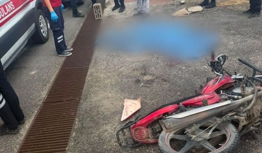 Kontrol Çıkan Motosiklet Duvara Çarptı Kazada 13 Yaşındaki Sürücü Hayatını Kaybetti