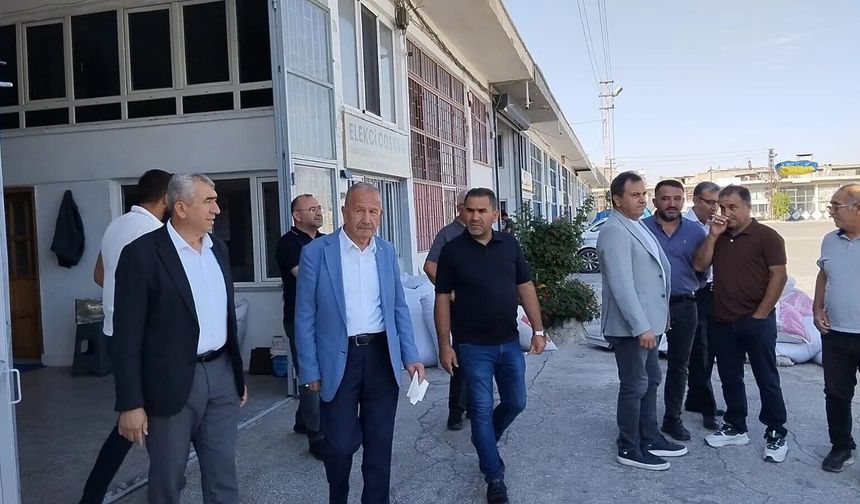 İbrahim Salaş’tan Zahire Pazarı’nda Esnaf Turu: “Sevdamız Makam Değil, Hizmet”
