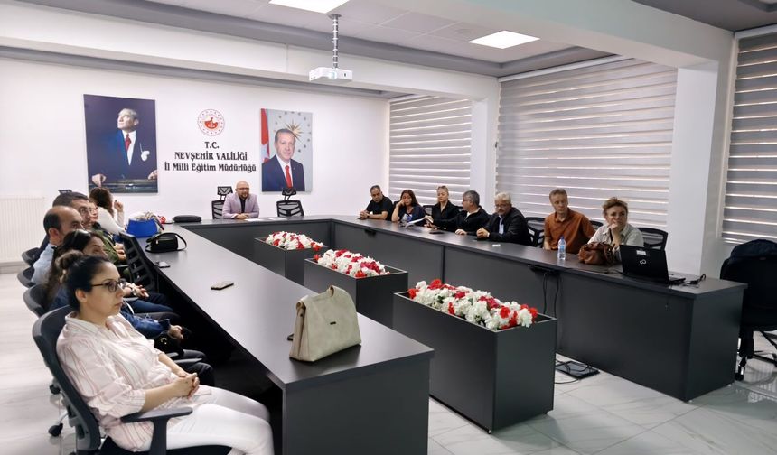 Nevşehir’de Öğretimin Güçlendirilmesine Yönelik Bilgilendirme Toplantısı Gerçekleştirildi