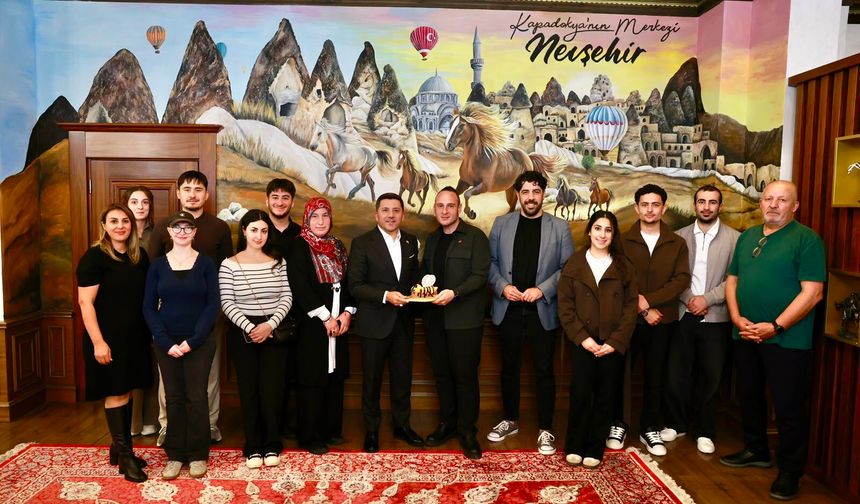 Kültürlerarası Proje Heyeti’nden Nevşehir Belediye Başkanı Arı’ya Ziyaret