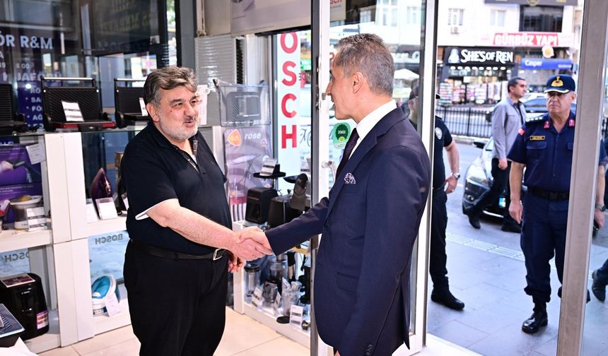 Vali Hüseyin Kök’ten Milli İrade Caddesi’nde Esnaf Ziyareti