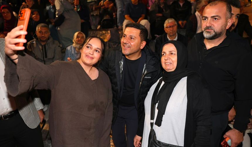 Şehrin En Yüksek Noktasında Ankara Ezgileri Yükseldi