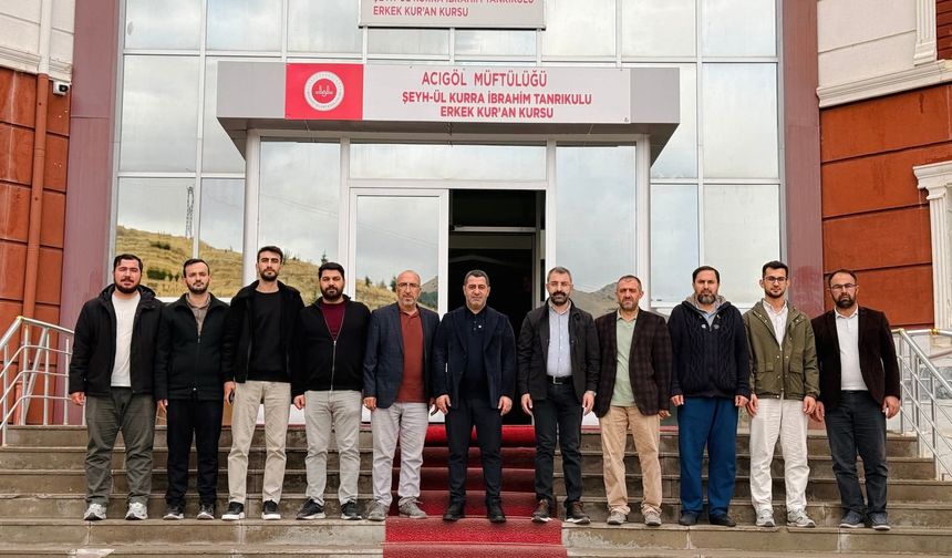 Bünyamin Bozgeyik’ten Şeyhül Kurra İbrahim Tanrıkulu Erkek Kur’an Kursu’na Ziyaret