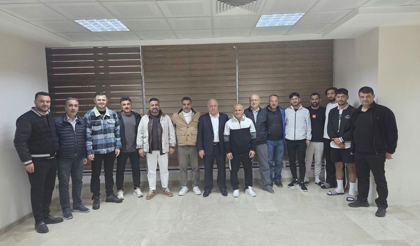 NTSO Başkan Adayı Öbekli, Nevşehir Spor Yönetimi ve Futbolcularla Buluştu