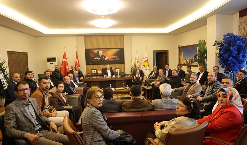 MHP Nevşehir İl Başkanı Adnan Doğu ve Belediye Başkanlarından NTSO Başkanı M. Ali Öbekli'ye "Hayırlı Olsun" Ziyareti