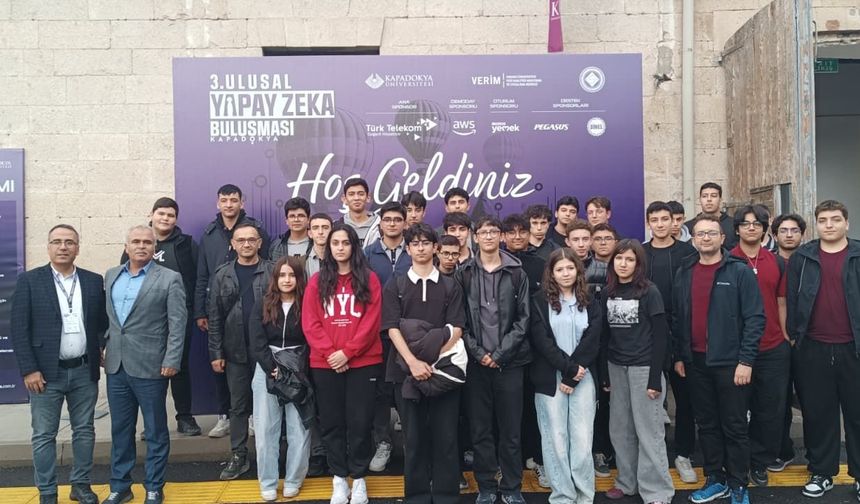 Nevşehir Ahi Evran Ticaret Mesleki ve Teknik Anadolu Lisesi Öğrencileri Yapay Zekâ Buluşması’na Katıldı