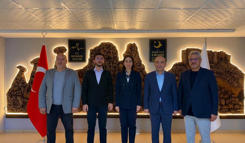 AK Parti Nevşehir Merkez İlçe Başkanı Serhat Sonugelen’den İl Göç İdaresi Müdürü Derya Erdoğan ve İl Müftüsü Dr. Hayri E