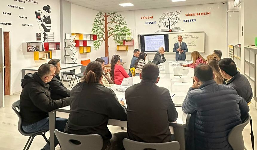 TÜBİTAK 2204-A ve 2204-B Proje Yazma Eğitimi Gerçekleştirildi