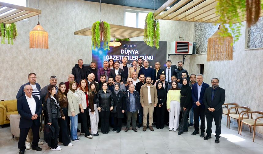 Başkan Rasim Arı, 21 Ekim Dünya Gazeteciler Günü’nde Basın Mensuplarıyla Buluştu