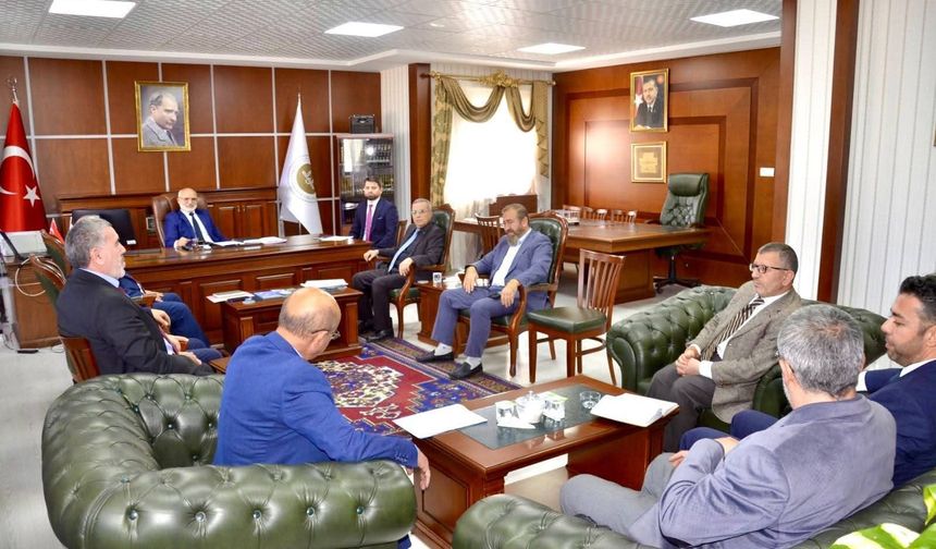 İl Müftüsü Dr. Hayri Erenay, İlçe Müftüleriyle Bir Araya Geldi