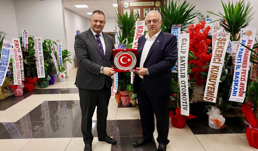 Nevşehir Ülkü Ocakları’ndan NTSO Başkanı Mehmet Ali Öbekli’ye Hayırlı Olsun Ziyareti