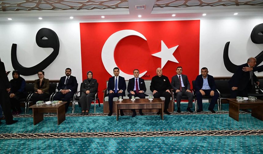 Vali Hüseyin Kök, Kozaklı’da Vatandaşlarla Bir Araya Geldi