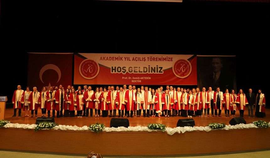 NEVÜ’de 2026-2027 Akademik Yılı Açılış Töreni Yapıldı